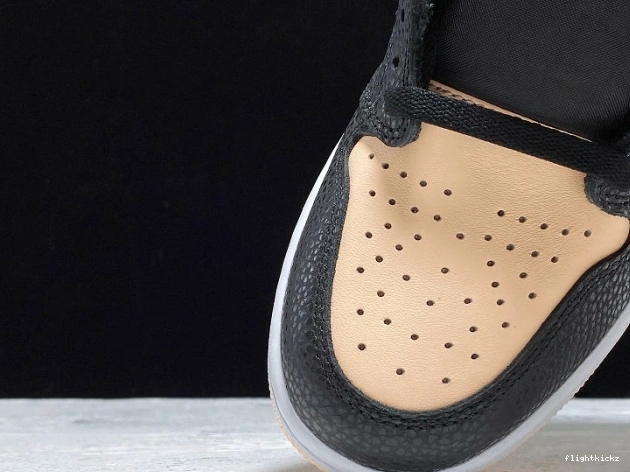 Tint Retro Air 1 Black High Crimson Jordan 555088-081 1119